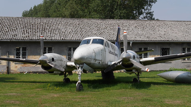 Beech King Air C90