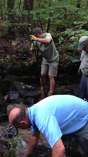 Traphole Brook volunteers disassemble the stream barrier video (2)