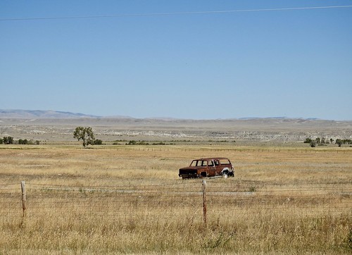 wild usa west car rural wyoming prairie suv