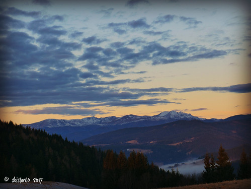 winter wintertime februar february wolkig cloudysky morning morgen sonnenaufgang sunrise daham drausen outside outdoor kärnten carinthia pisweg