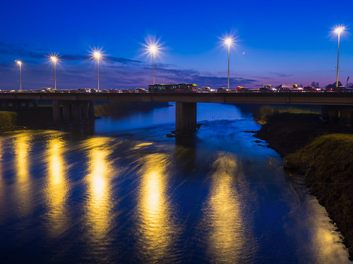 bridge night river tripod croatia olympus zagreb sava 201511 olympus17mm18