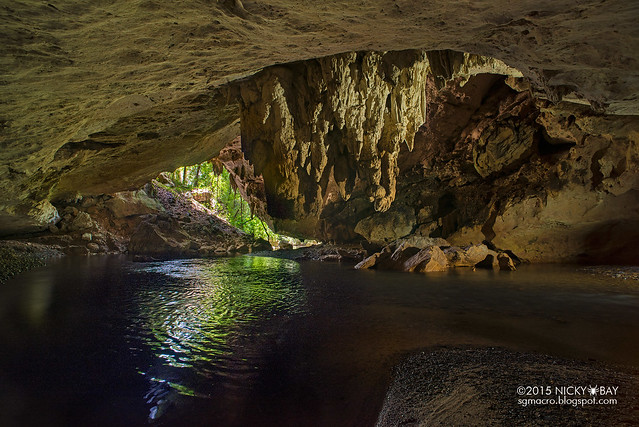 Footprint cave entrance - DSC_7787