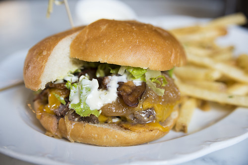 "Marlowe" Burger, The Cavalier, San Francisco
