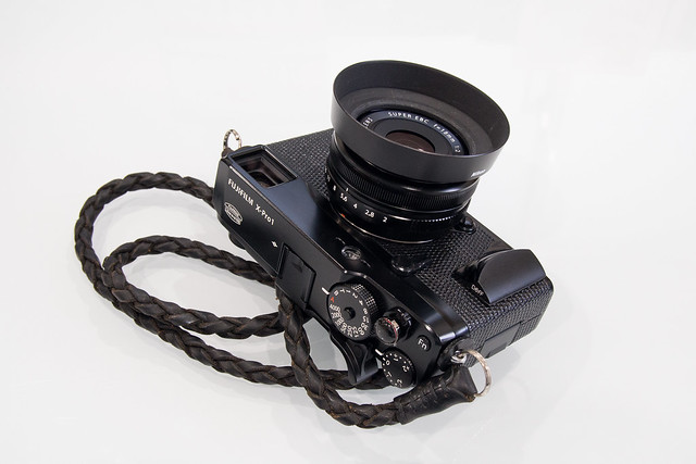 XF18mm F2 R with Nikon HN-2 Hood