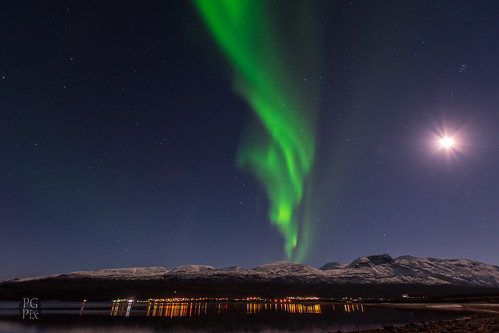 moon mountain norway night landscape lights astro aurora fjord northern borealis tromso skibotn