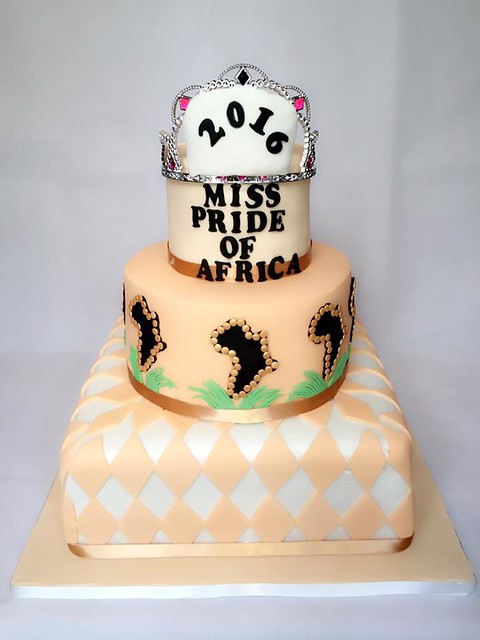 Cake by Dip.Cakes