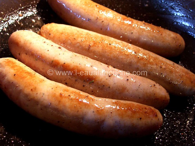 Saucisses à Rôtir & Oignons Confits © Ana Luthi Tous droits réservés  04