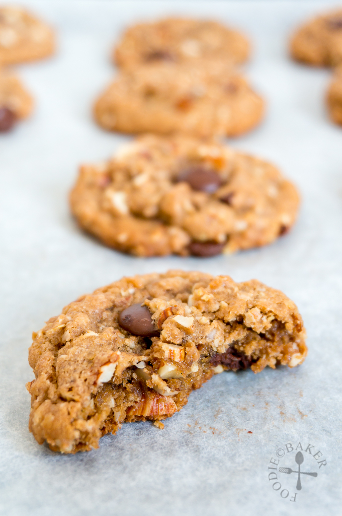 Peanut Butter, Oatmeal & Chocolate Chip Cookies