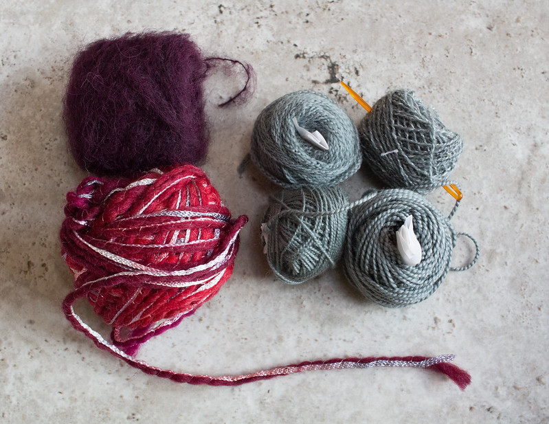 Yarn of the Month yarn compared with Jimmy Beans Wool Beanie Bag yarn (November 2015)