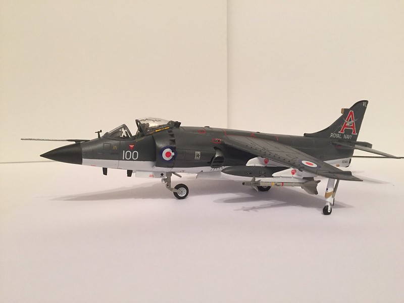 Airfix 1/72 BAe Sea Harrier FRS1 (A03078/A04051) - Page 2 - - The ...