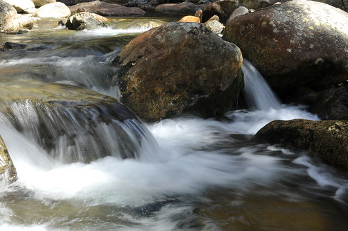river waterfall stream cascade pyrenees altpirineu pladeboavi lladore