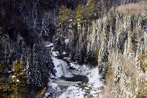 nature eau rivière québec neige paysage extérieur chute forêt charlevoix