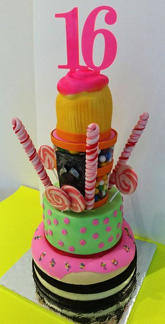 Cake by Sandra Dillon Design