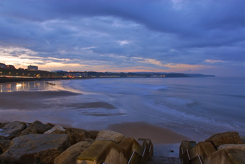 northbay scarborough cliftonhotel queensparade thesands scarboroughsealifecentre promenade beach marinedrive beachfront sands northsea sea seaside seafront seashore seascape seascapes landscape landscapes landmark cloughton burniston hayburnwyke cliffs cliff longexposure clouds rocks lights lighttrails dusk twilight reflection reflections northyorkshire outdoor outdoors outside seawall nikon nikond200 18200mmvr 18200mm manfrotto manfrottopixi