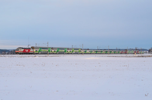 ic50 finnishrailways vr electric locomotive sr2 winter nikon d7000 december afternoon 2013 field intercity
