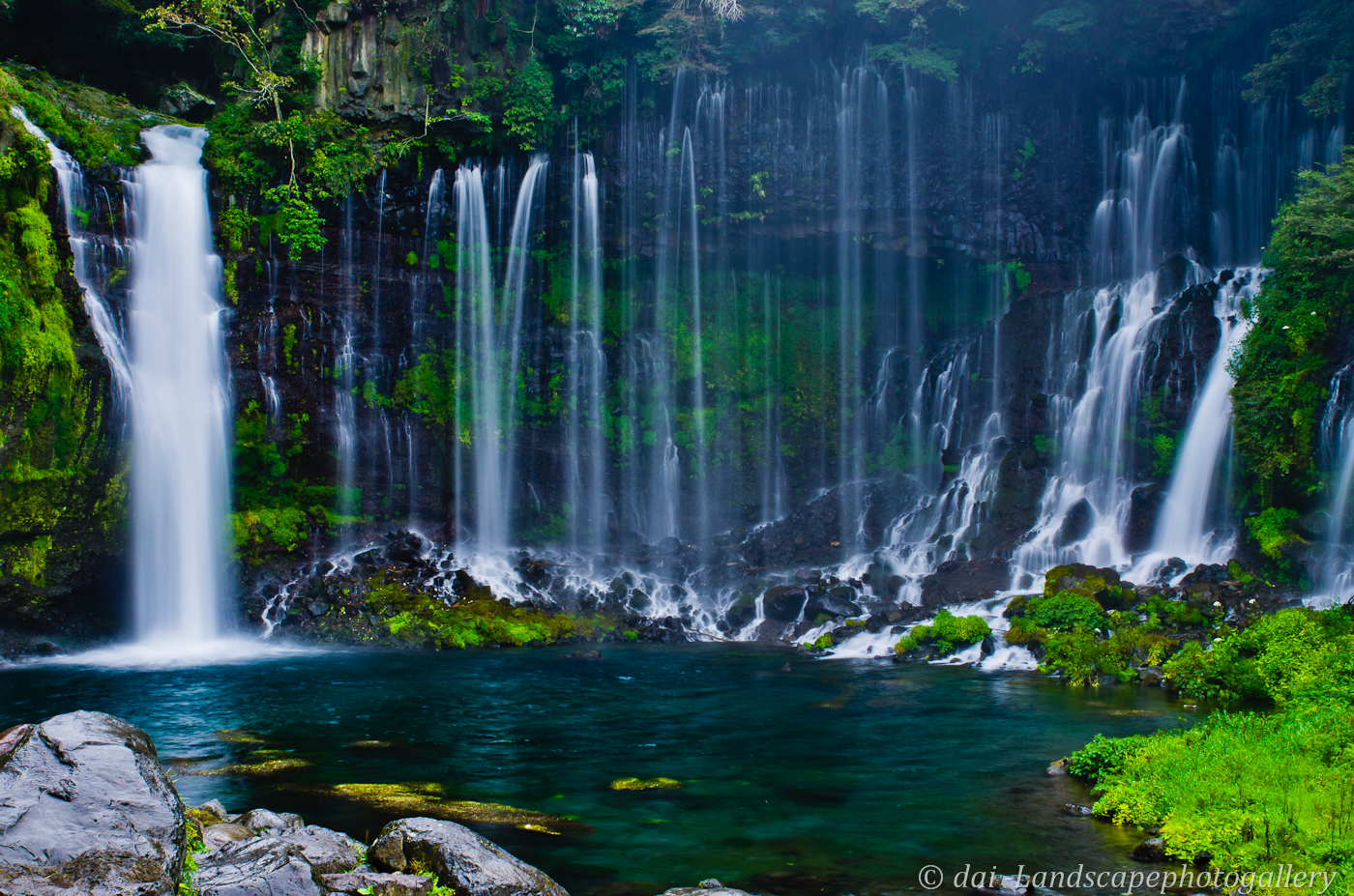 雨の白糸の滝（静岡県富士宮市原）: LandscapePhotoGallery