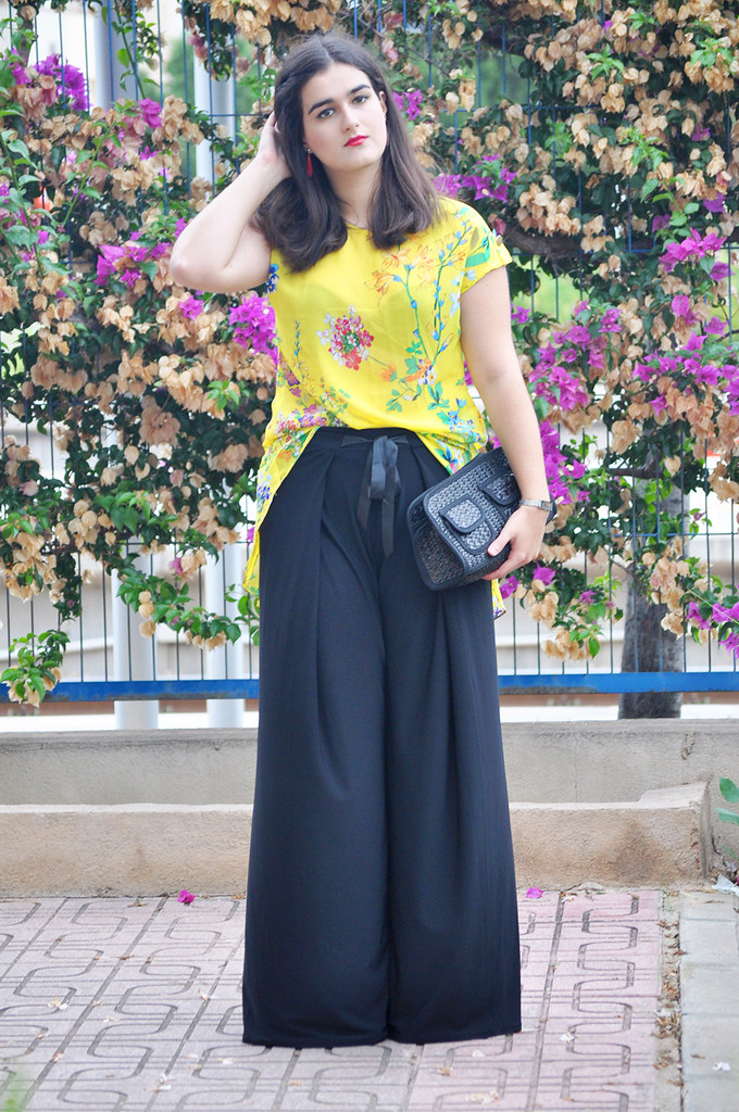 valencia fashion blogger, how to dress for a formal event palazzo pants, something fashion VLC moda party pants blouse primark, green eyeliner makeup ideas, LODI mesh sandals statement jewelry