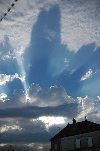 sky france clouds d70s dramatic sunbeam