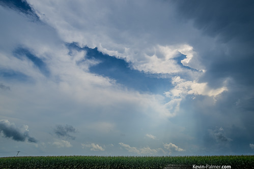 blue summer sky storm green clouds illinois cornfield knoxville stormy august farmland thunderstorm anvil cumulonimbus mammatus kevinpalmer pentaxk5 samyang10mmf28