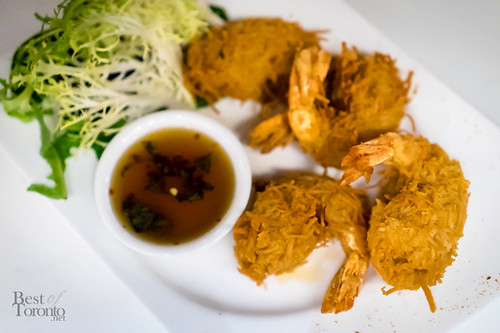 Crispy coconut shrimp with Thai dipping sauce