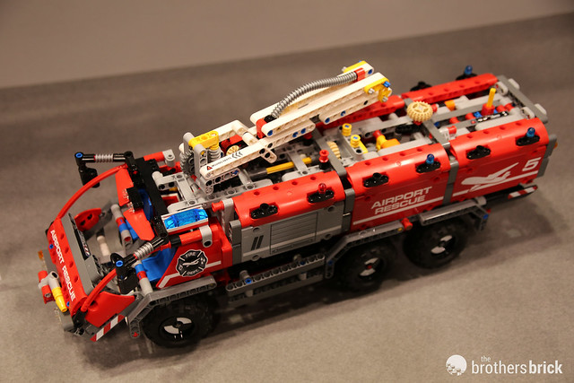 42068 Airport Rescue Vehicle