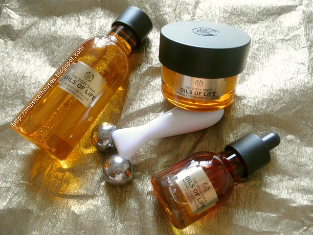 The Body Shop Oils of Life Collection