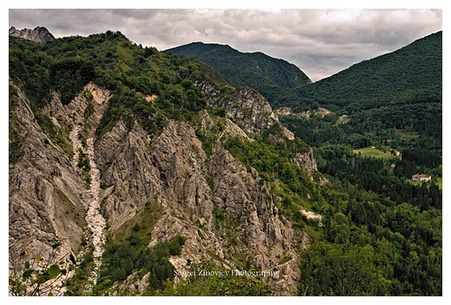 italy house nature rock clouds forest landscape outside high europe view pentax cloudy outdoor k5 outs andreis outd pentaxk5
