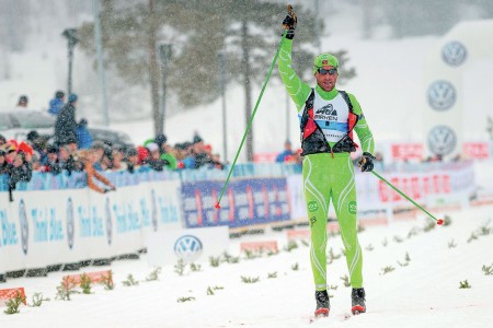 Atomic Redster - vstupenka  do světa závodního běžeckého lyžování