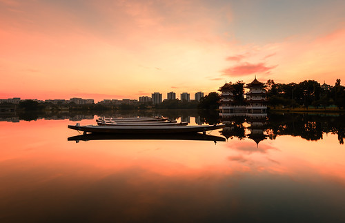 reflection sunrise lakeside chinesegarden