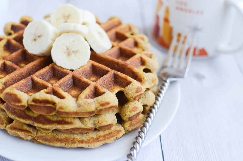 Paleo Pumpkin Waffles - easy and healthy paleo breakfast recipe! Made with pumpkin, bananas, and almond butter - they are so delicious! 