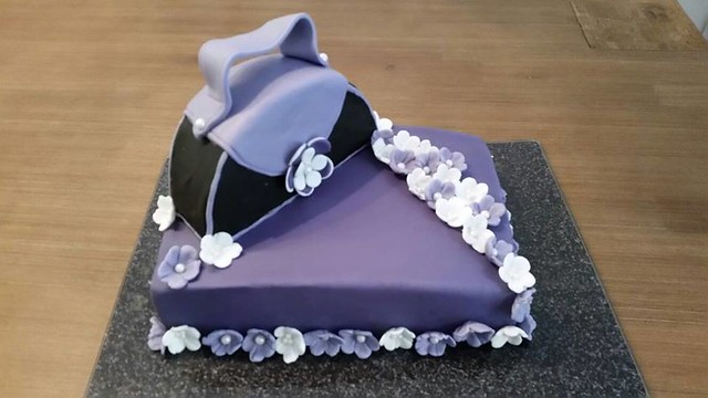Cake by Naddls Bakery