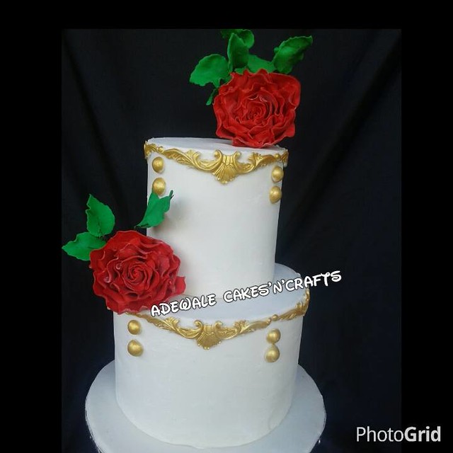 Cake by Adewale cakes n crafts