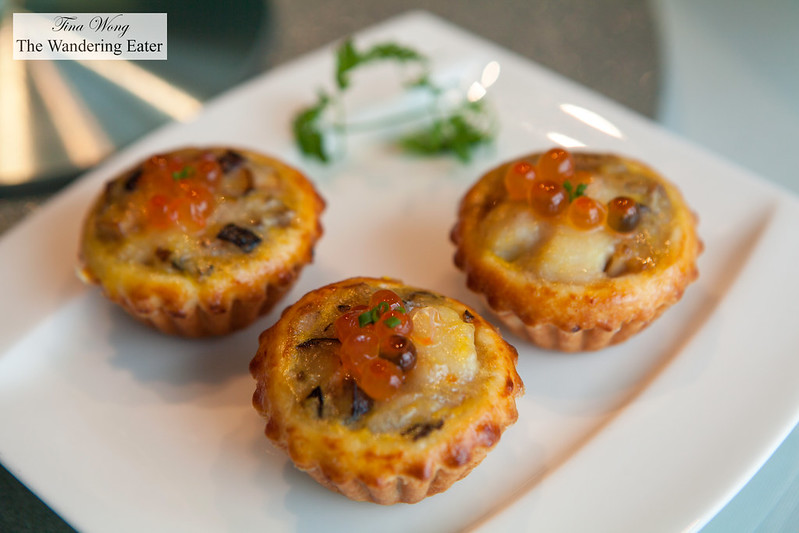 Baked scallop puffs with salmon roe