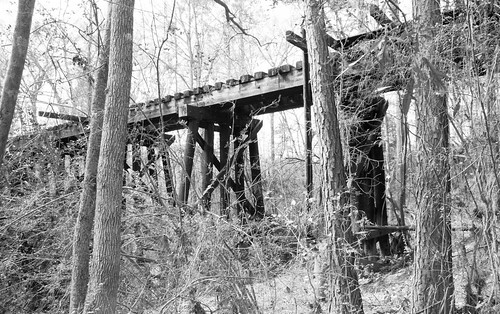 wolf creek texas county tyler abandoned southern pacific railroad sprr rr trestle bridge timber sp united states north america