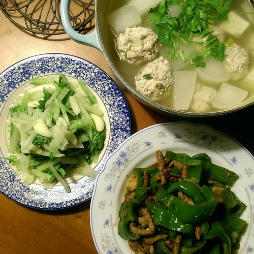 20150908 ✓水炒小白菜 ✓青椒沙茶牛肉 ✓豆腐丸子蘿蔔湯  #葛蘿的餐桌