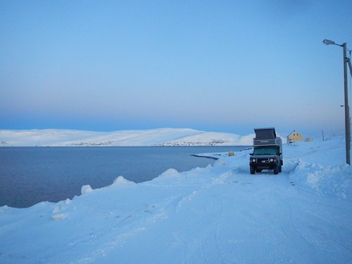 range rover 3achser 6x6 winter skandinavien schweden norwegen wohnkabine pick up