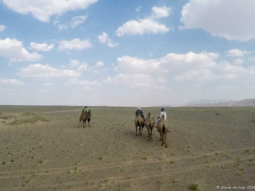race running trail mongolia sunrisetosunset umnugovi