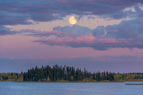 ca sunset lake canada water nationalpark twilight alberta elkisland highisland fortsaskatchewan astotin