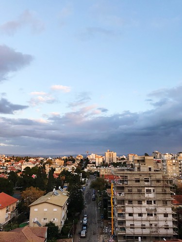buildingexterior architecture builtstructure city sky cityscape residentialdistrict residentialbuilding crowded house highangleview cloudsky outdoors tree day nature מייסטריט israel