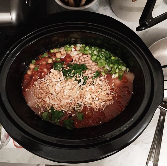 See you in 10 hours, crockpot chicken chili.