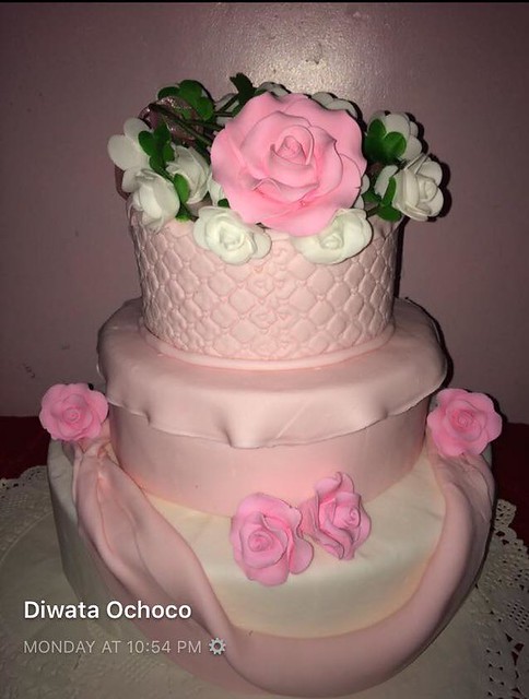 Simple Elegant Wedding Cake by Diwata Ochoco of heartbits
