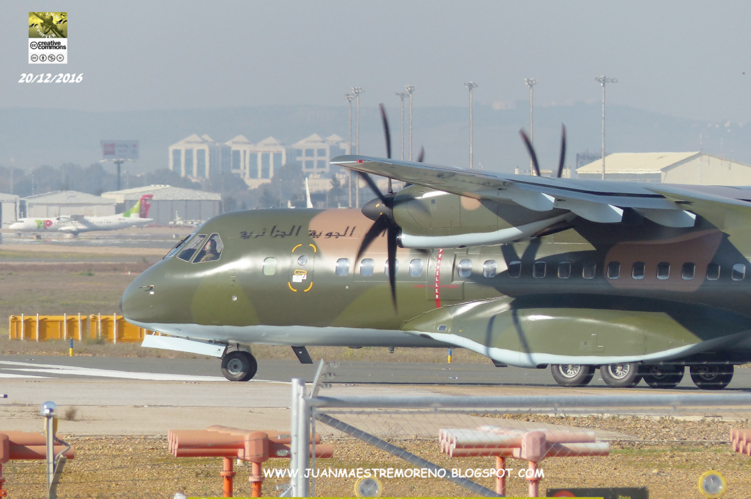 صور طائرات النقل والشحن الجزائرية [  CASA C-295M  ]  - صفحة 6 32518852956_8b4e43e0c5_o