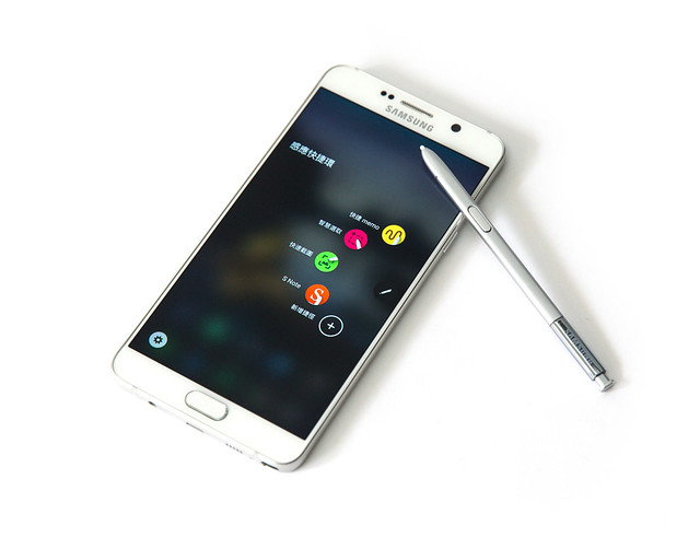 史上最美筆記本！全新設計 Galaxy Note 5 (2) S Pen 持續進化！軟硬結合更好用 @3C 達人廖阿輝