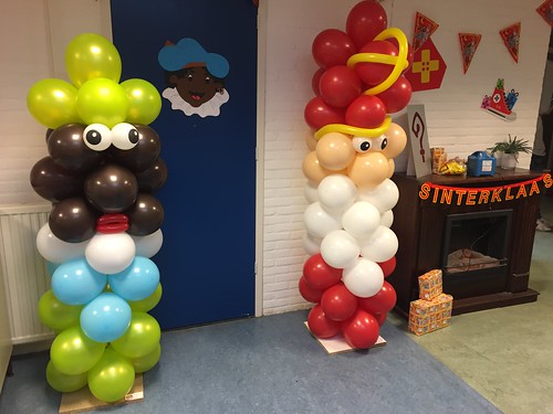 Ballonpilaar Sinterklaas Zwarte Piet CBS De Bron Spijkenisse