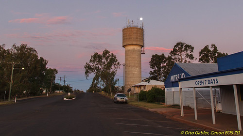 australia watertower sunset dusk outback charleville mitre10 queensland aus