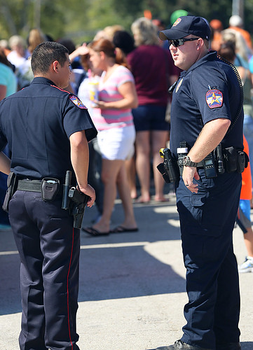 men belt uniform gun texas cap cop law patrol texans policeman caldwell officers gunglasses peaceofficers wyojones caldwellpolice