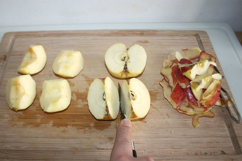 38 - Äpfel schälen & vierteln / Peel & quarter apples