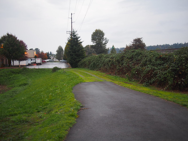 Green River Trail: Rather than going under the railroad tracks, the trail just turns and ends without a paved route to a road.