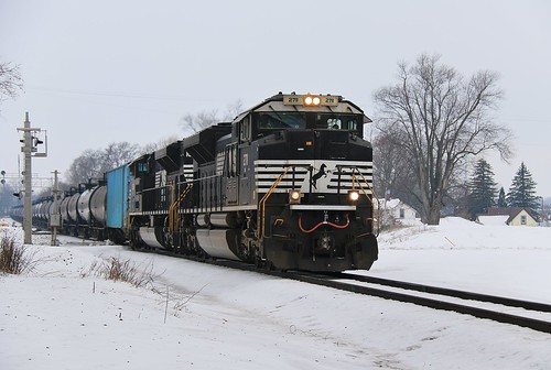 norfolksouthern ns railway nickelplate nkp railroad chicagodistrict claypool indiana emd sd70m2 2711 64k ethanol train