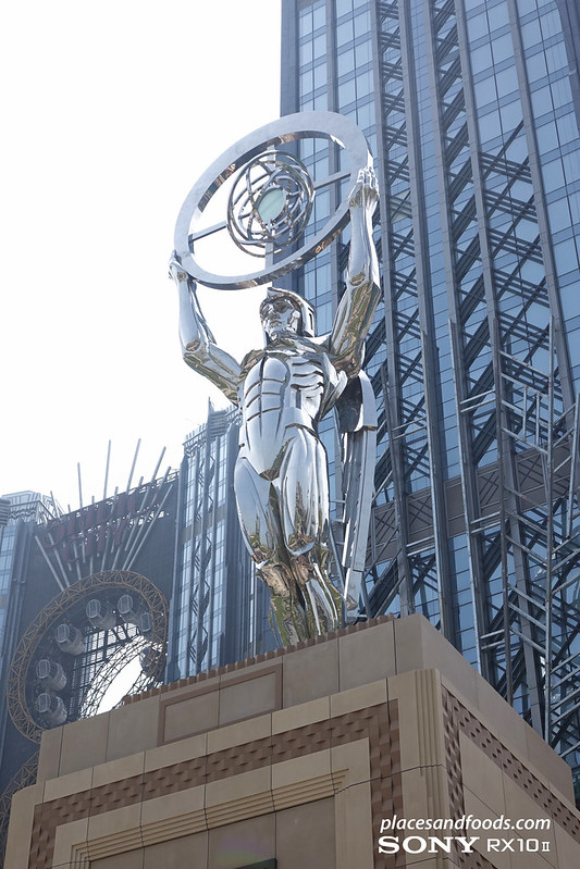 studio city macao DC statue